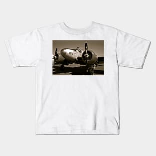 So Noran Beauty 265 Vintage Aircraft Kids T-Shirt